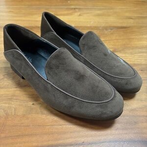 J. McLaughlin brown loafer 9.5 womens